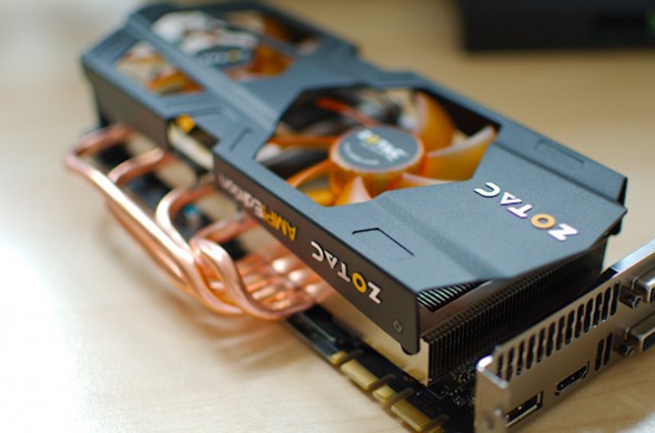 Zotac_Geforce_GTX_670_AMP__Edition_1.jpg