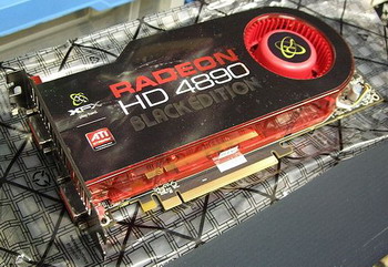 xfx_radeon_HD_4890_Black_edition_1Ghz_02.jpg