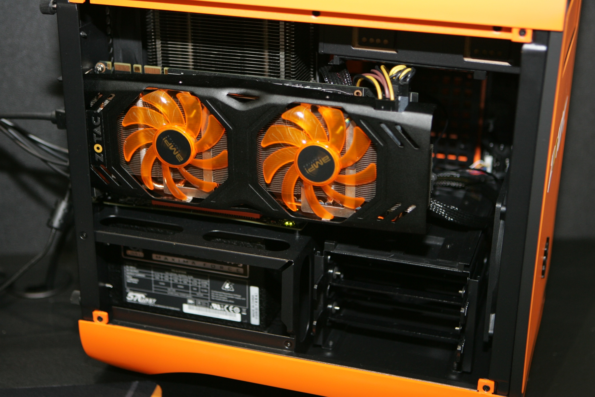 zotac_computex2013_1.jpg