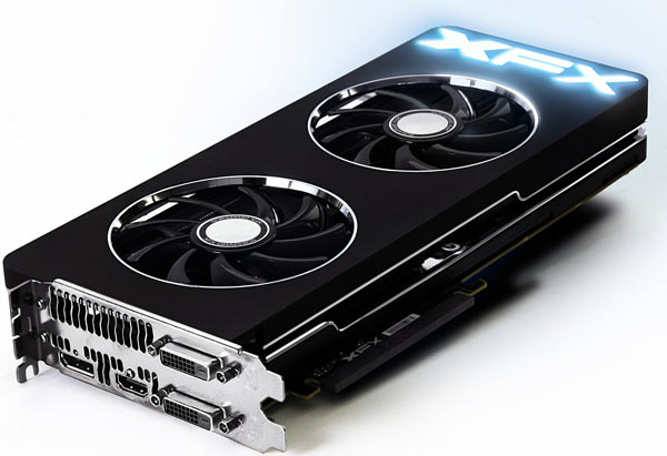 XFX_Radeon_R9_290_DD_Angle_Illuminated.jpg