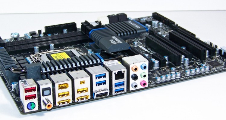 GIGABYTE_GA_Z68XP_UD5_Motherboard_2_750x400.jpg