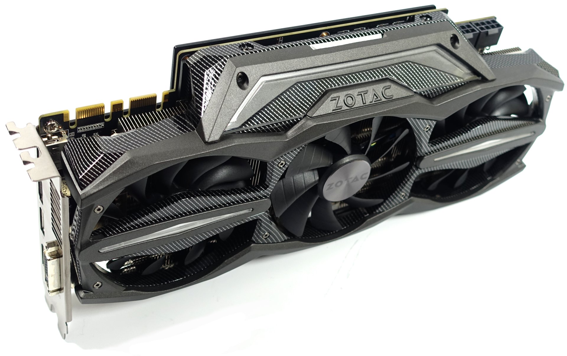 Zotac_GTX_980_Amp_Extreme_Edition_ISO.jpg