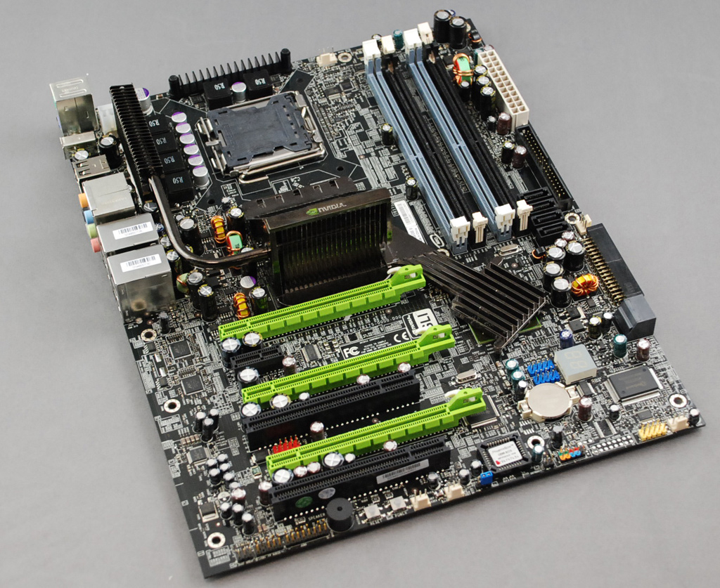 00701348_photo_nvidia_nforce_7_4.jpg