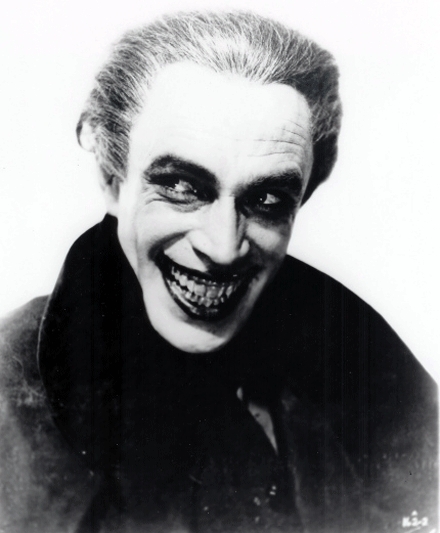 The_Man_who_Laughs_twisted_characters_9361182_440_533.jpg