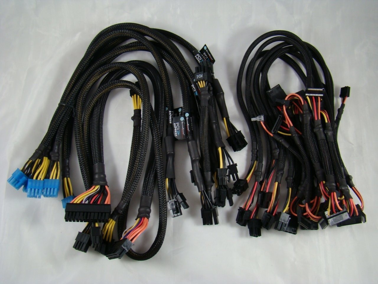 5247_16_silverstone_zeus_1350_watt_80_plus_silver_power_supply_review_full.jpg