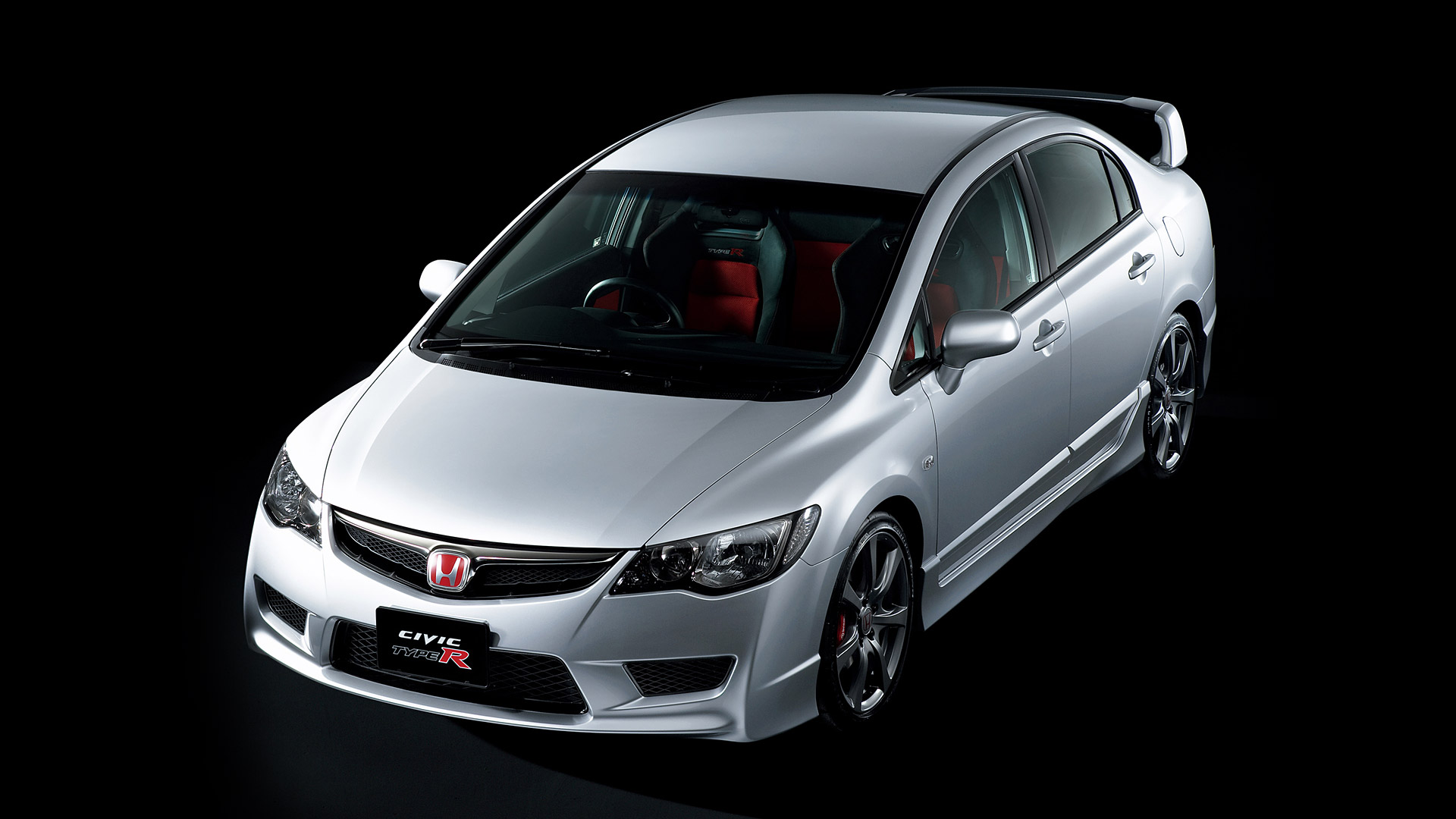 2007_Honda_Civic_Type_R_Sedan_V7_1080.jpg
