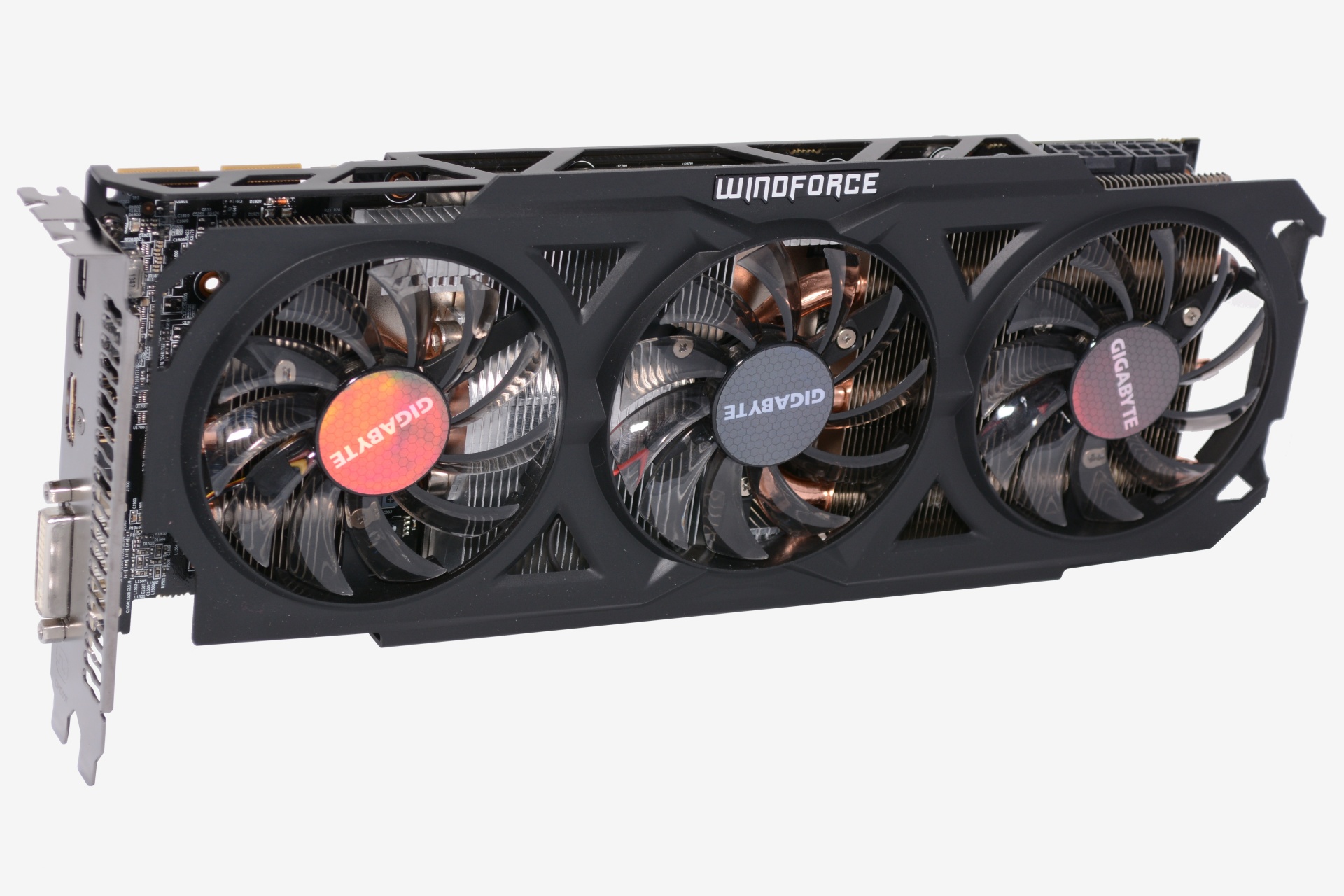 Gigabyte_02.jpg