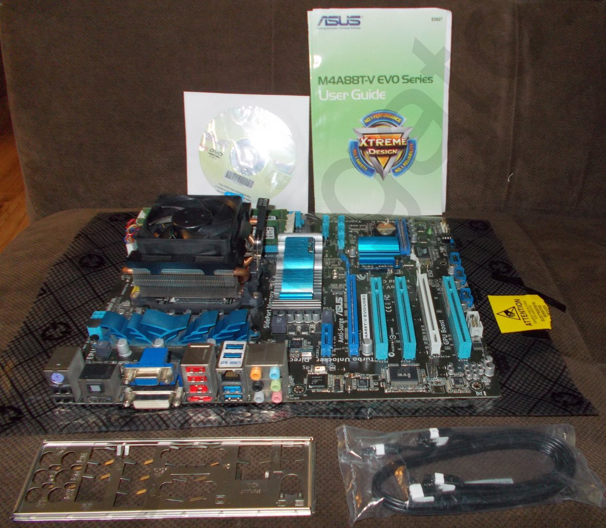 motherboard_M4A88T_V_parts_1.JPG