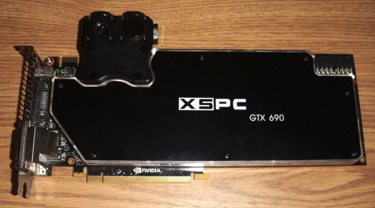 GTX_690_RAZER.JPG