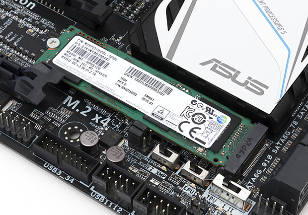 mobo_1_.jpg