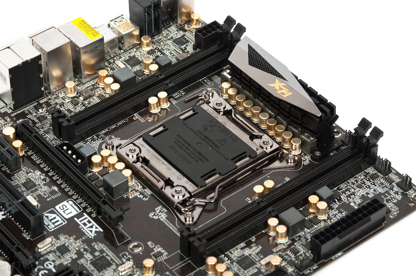 06_big_asrock_x79_extreme4.jpg