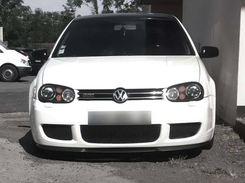 H4 white. Гольф 4 белый. Golf r32 mk4 белый. Гольф 4 SDI. Фольксваген гольф с 4 фарами белый.