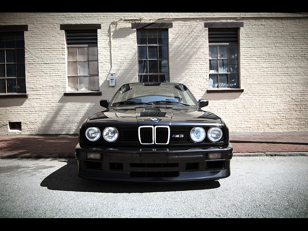 ZrbCMqS_bmw_e30_wallpaper.jpg