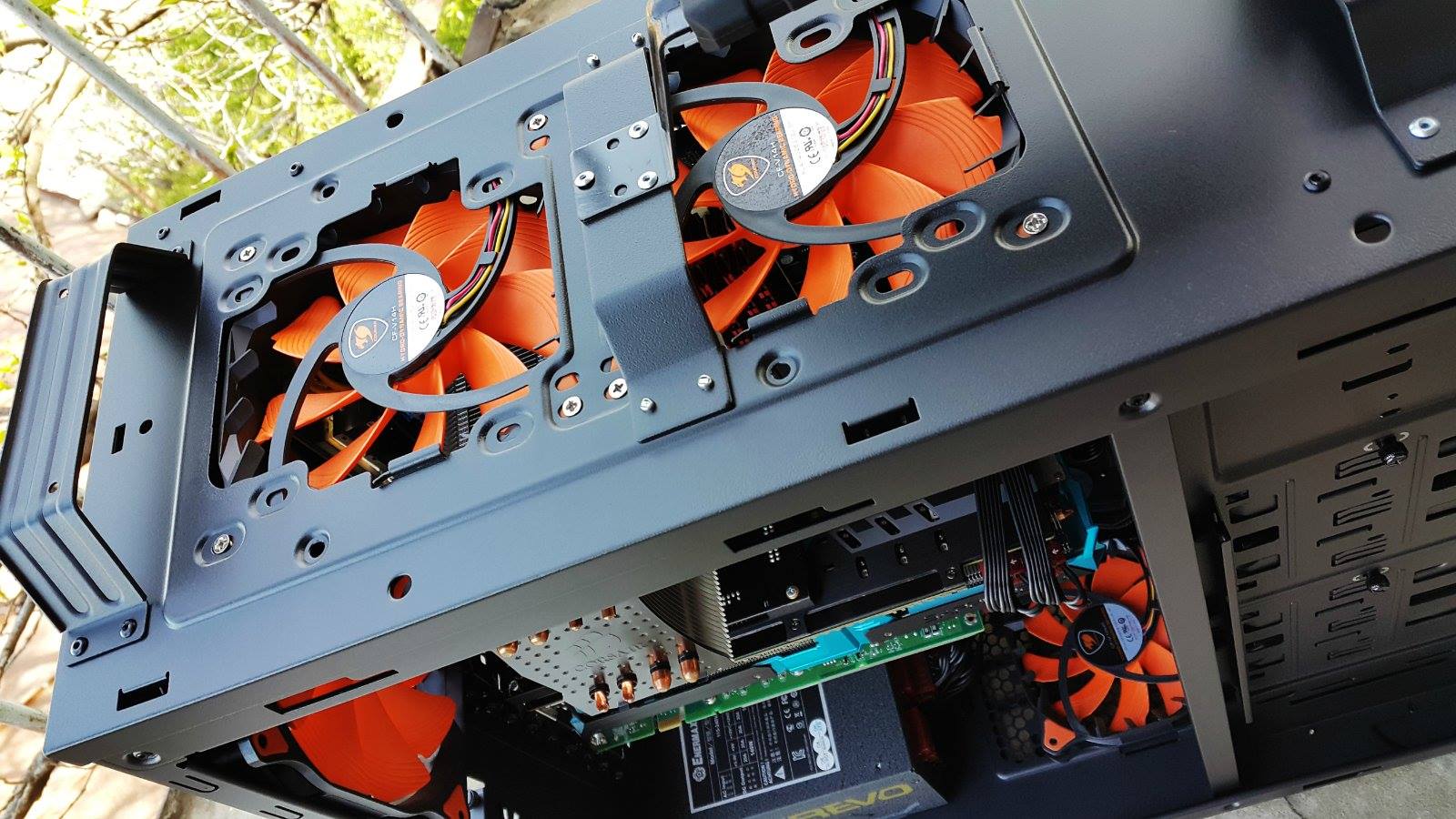 enermax__7_.jpg