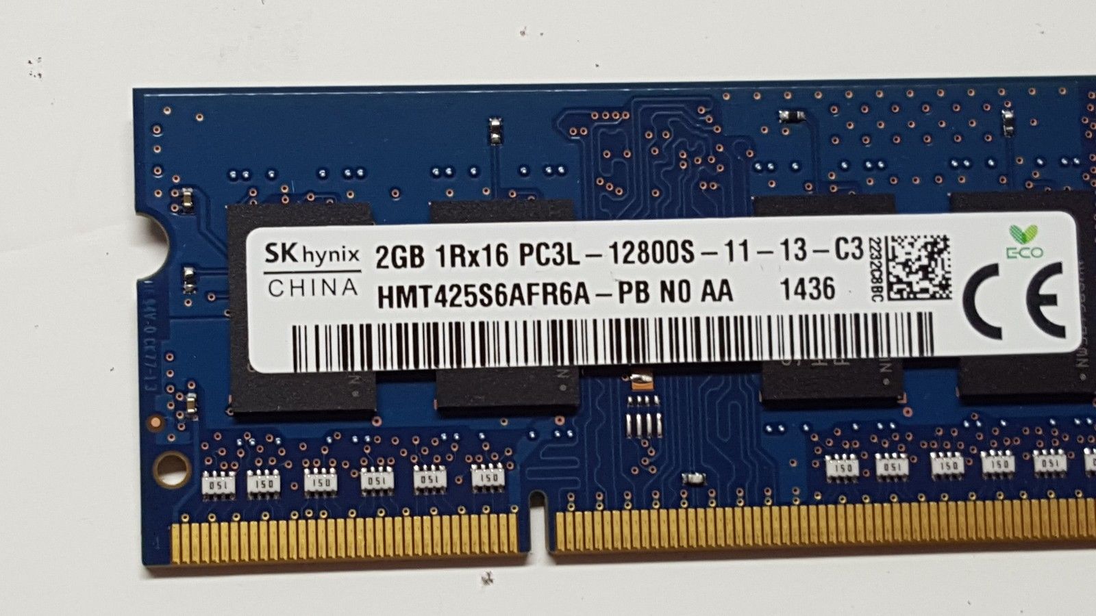 sk_hynix_2gb_1rx16_pc3l_12800s_11_13_c3_hmt425s6afr6a_pb_no_aa_so_dimm_dd3_sdram_40d9211c0de7898de84e8cb62a5d44dd.jpg