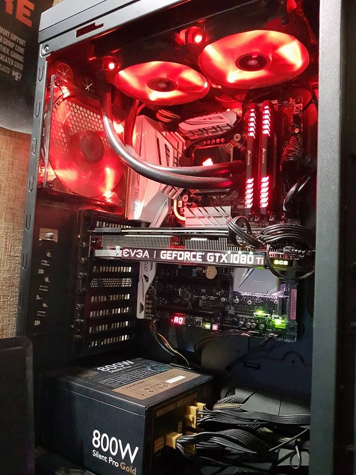 23283424_1606175102773484_535226791_n.jpg