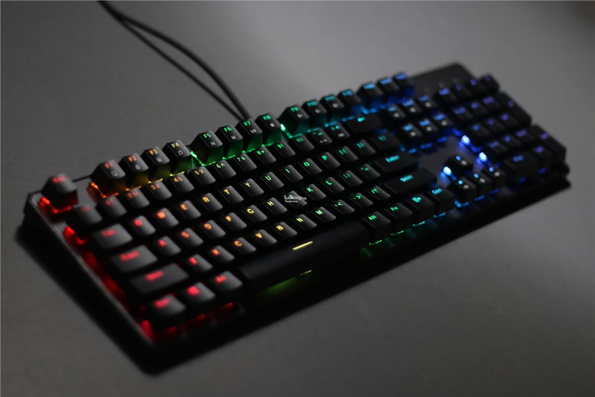 tecware_phantom_rgb_mechanical_switch_gaming_keyboard_lingloong_1711_13_lingloong_2.jpg