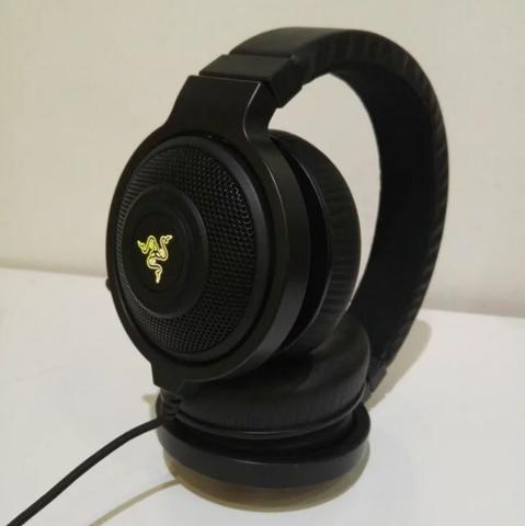 Razer_Kraken_Headphones_7.1_Chroma_1_large.jpg