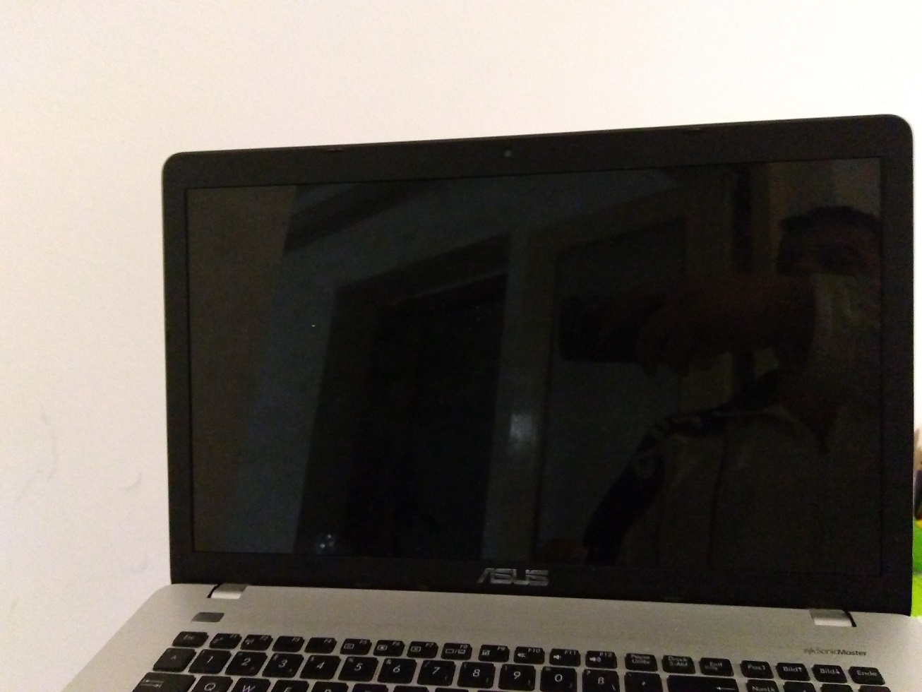 monitor2.jpg