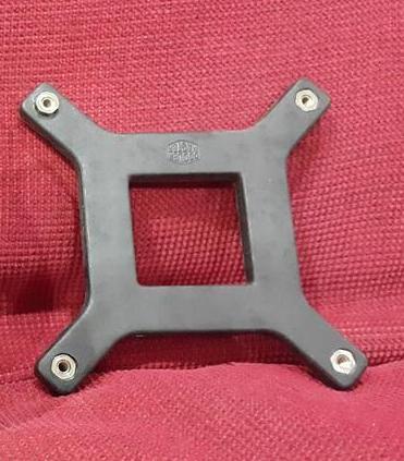 cooler_master_silence_heatsink_socket_775_hiffny_1610_15_Hiffny_14.jpg