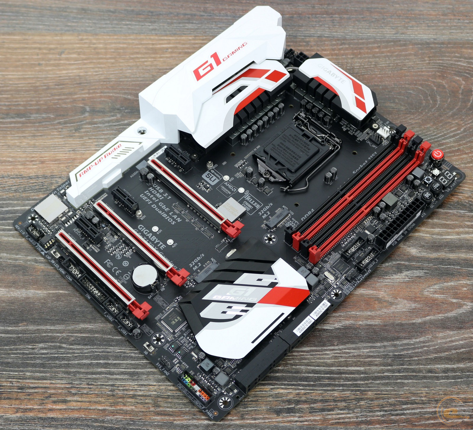 01_gigabyte_ga_z170x_gaming_7.jpg