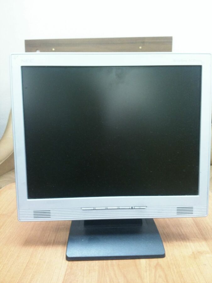 monitor_nec_accusync_lcd51vm_bk_photo_a31d.jpg