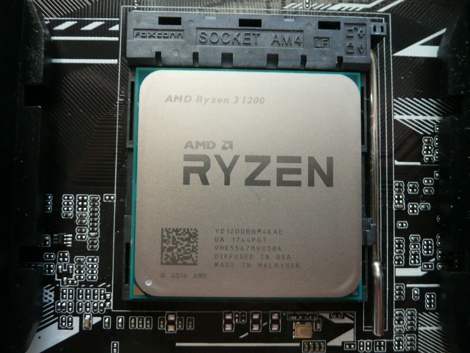 Amd ryzen 3 box. AMD Ryzen 3 1200. Процессор AMD Ryazan 3 1200. AMD Ryzen 3 Pro 1200. Процессор AMD Ryzen 3 2200g OEM.