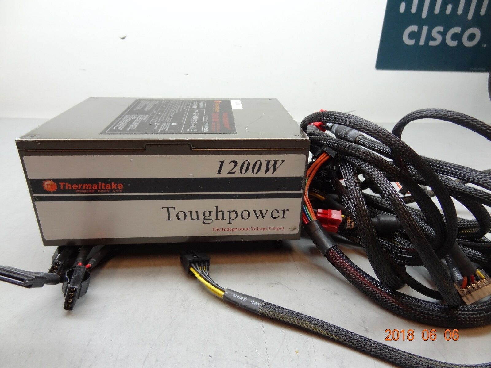Thermaltake_Toughpower_1200W_W0156RU_Power_Supply_T153.jpg