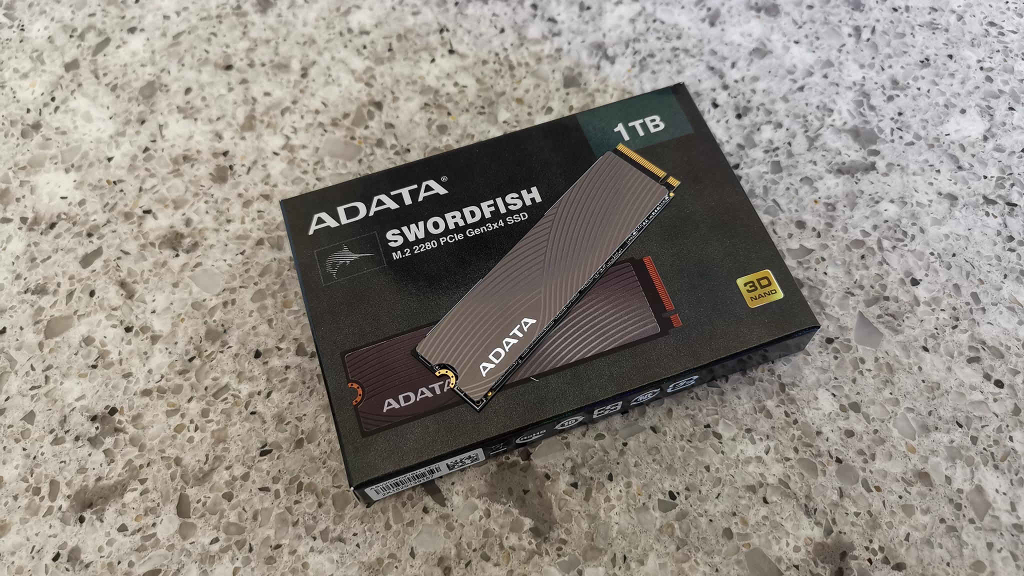 ADATA_Swordfish_NVMe_1TB_SSD_3.jpg