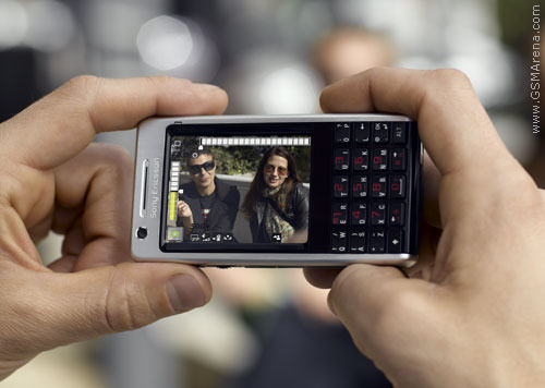 sonyericsson_p1_02.jpg