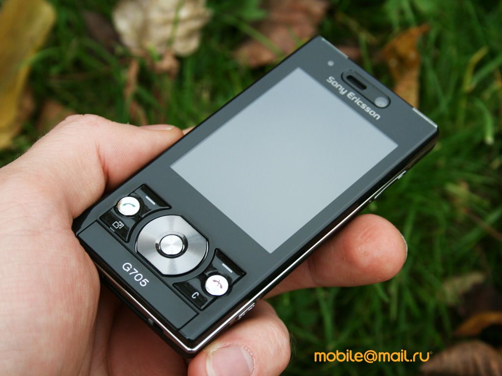 Обзоры sony ericsson. Sony Ericsson w705. Sony Ericsson 705. Сони Эриксон j105i. Sony Ericsson w705 2008.