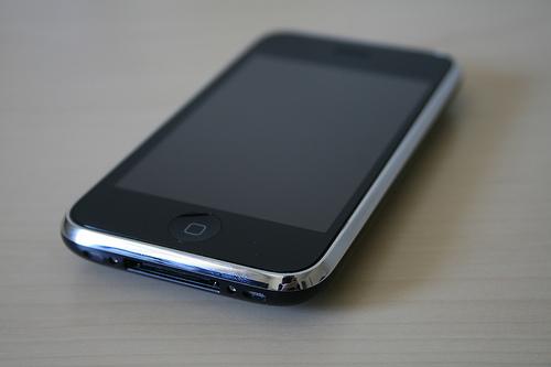 IPHONE_WATER_DAMAGE.jpg