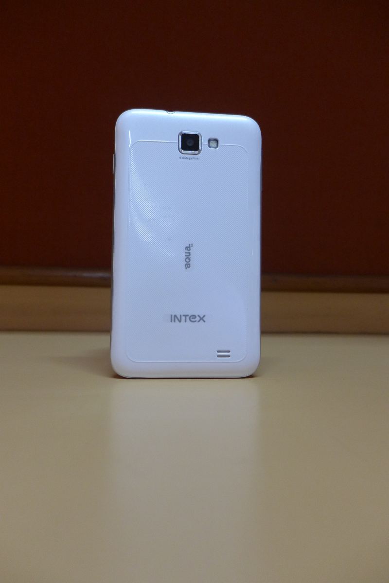 Intex_Aqua_5_0_3.jpg