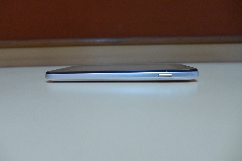 Intex_Aqua_5_0_8.jpg