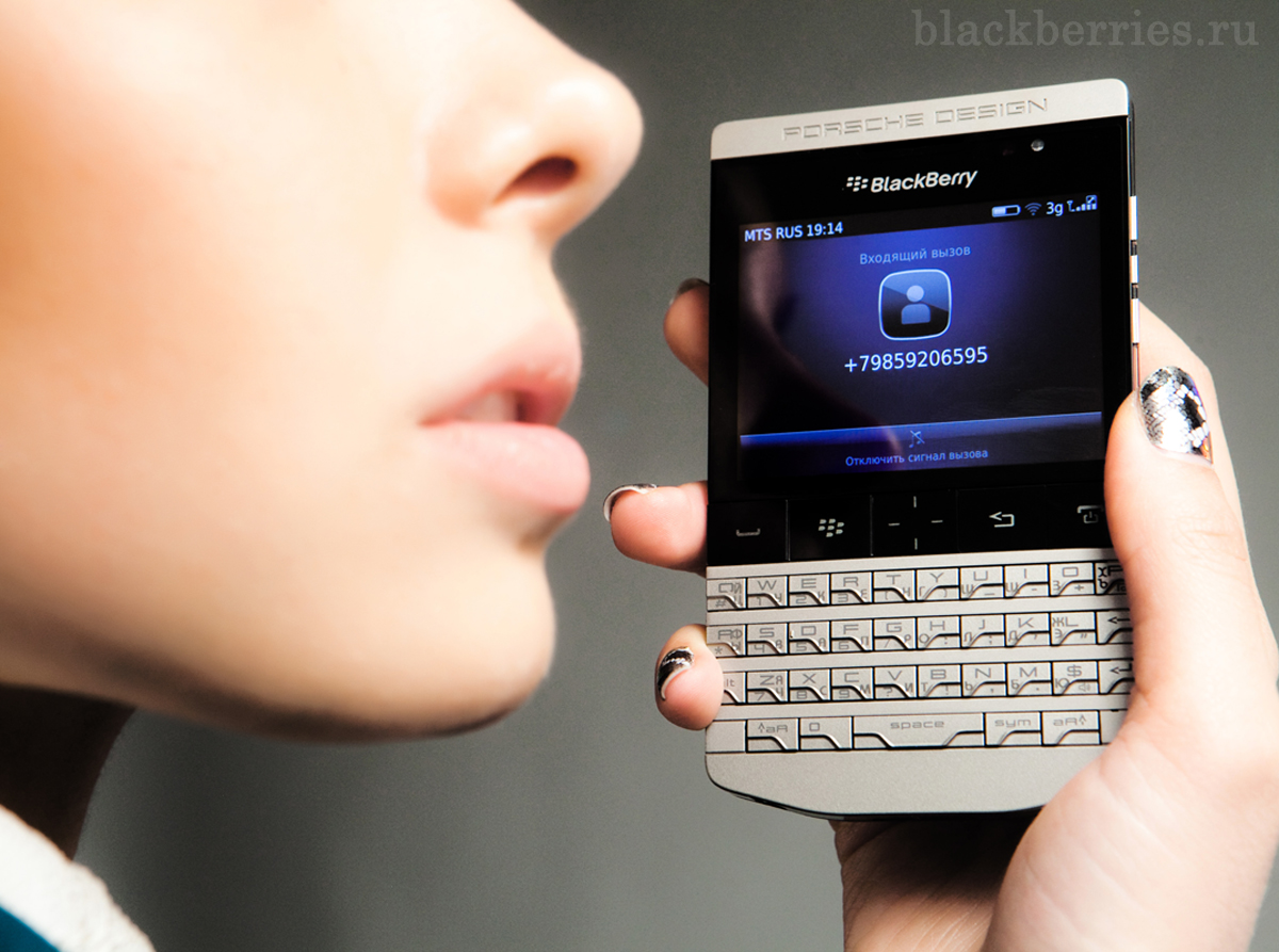 Blackberry_Porsche_Design_P___9981_3.jpg