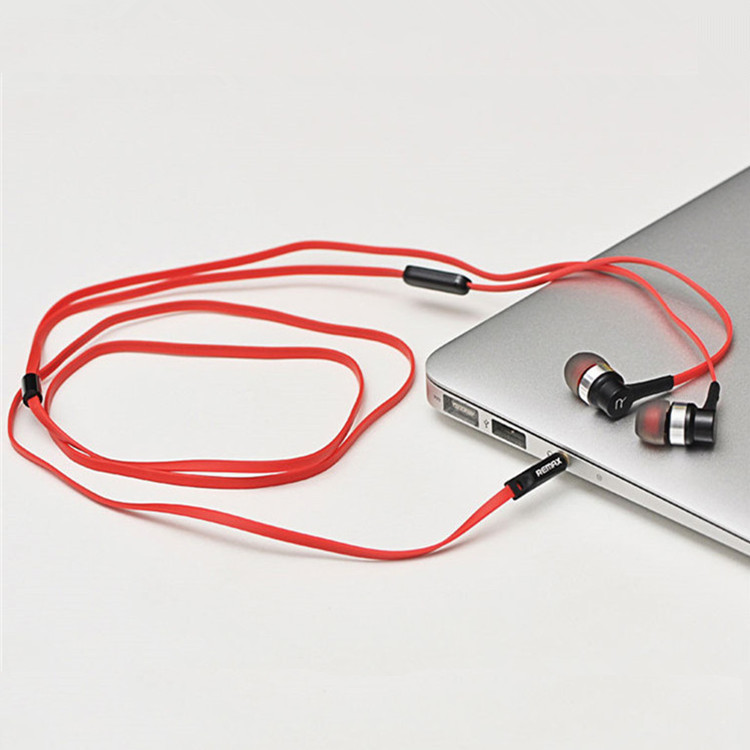 Remax_New_high_quality_headphones_Clear_Bass_with_Mic_Headset_earphone_earpods_fone_de_ouvido_3.jpg