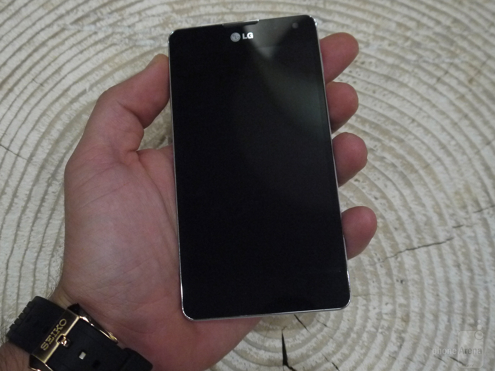 LG_Optimus_G_Preview_01.jpg