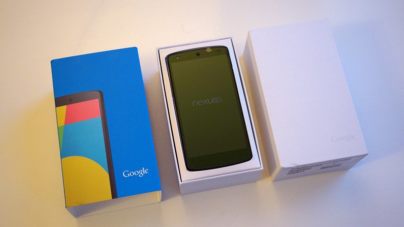 lg_google_nexus_5_box_02__Copy_.jpg