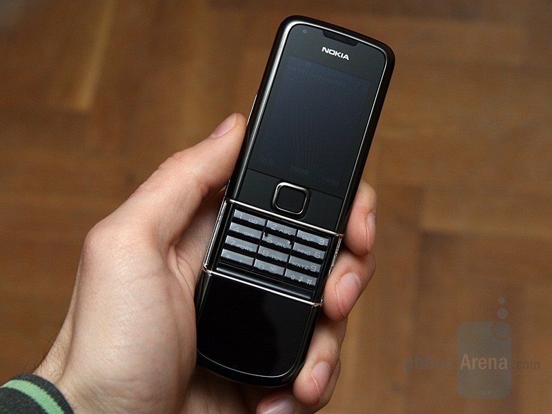 Hands_on_Nokia_8800_Arte_3.jpg