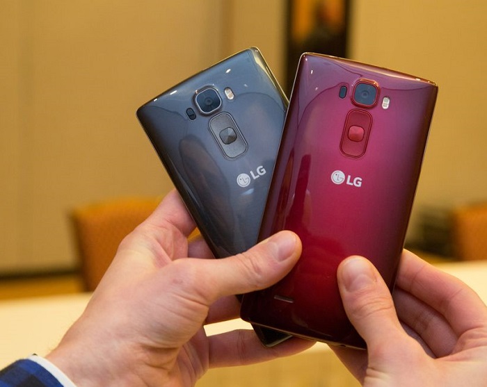 lg_g_flex_2_ces_2015_back2.jpg