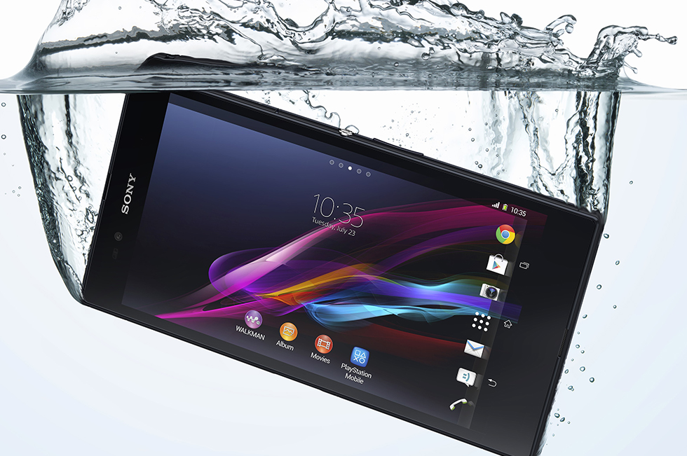 18_Xperia_Z_Ultra_Water_Horiz.jpg