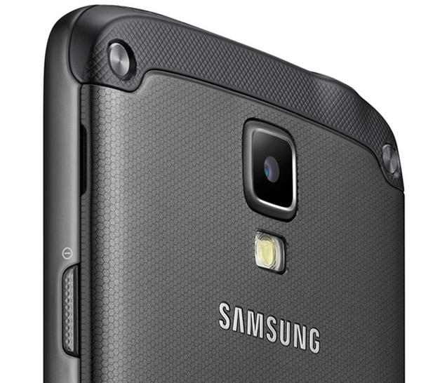 samsung_galaxy_s4_active_top.jpg