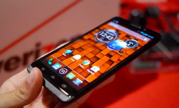 motorola_droid_maxx_droid_ultra_early.jpg
