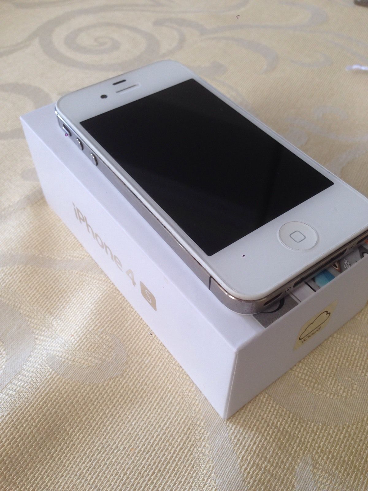 iphone.jpg