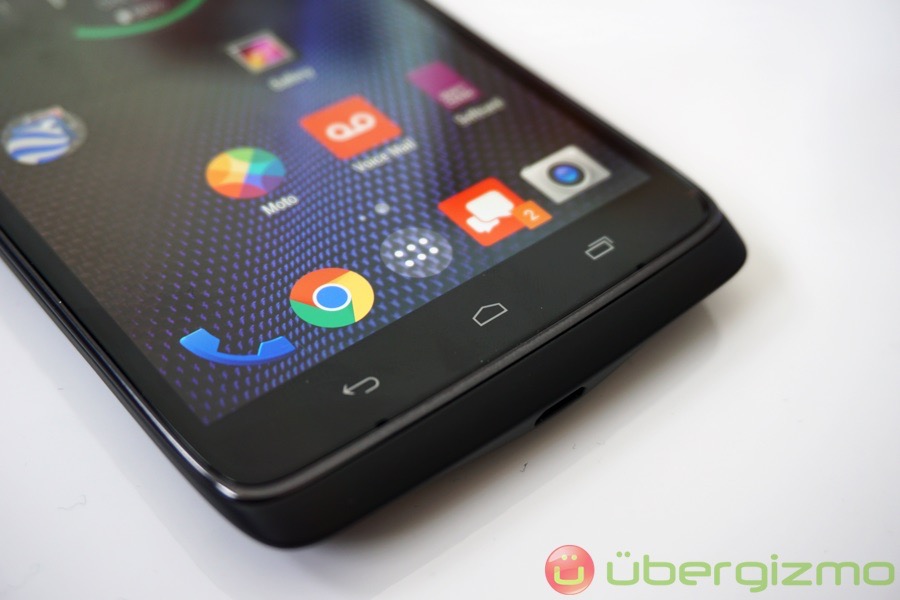 motorola_droid_turbo_hands_on_2.jpg