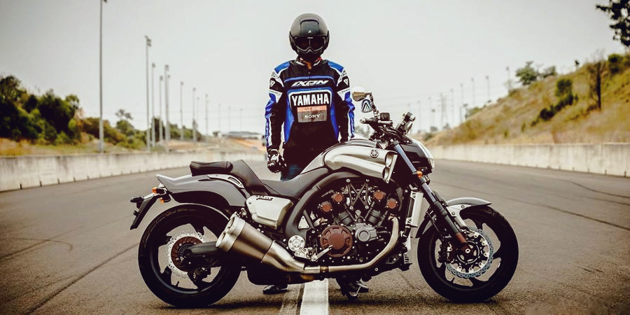 dave_mckenna_yamaha_vmax.jpg