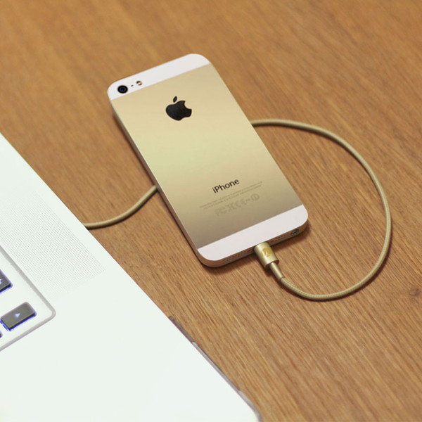 GoldCable72dpi4_grande.jpg
