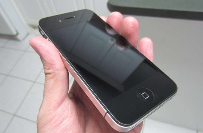 iphone_4s_black_base_1.jpg