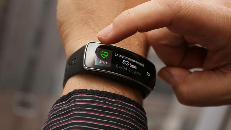 samsung_galaxy_gear_fit_product_photos_14.jpg