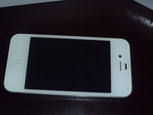 1356663265_467956886_1_iphone4_32gb_white_factory_unlock_excellent_condition_Air_port_16625.jpg